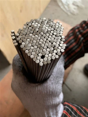 주조 목적의 콜드 스파크 표면 수리를 위해 순수 니켈 용접봉을 사용하는 방법